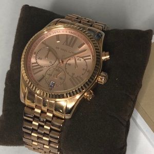 Michael Kors Rose Gold -tone Mk556